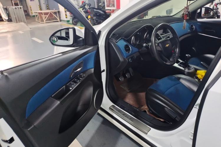 Used Chevrolet Cruze 2012 1.6T SE MT Driver Seat