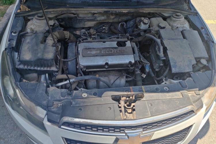 Used Chevrolet Cruze 2012 1.6L SL MT Engine Bay