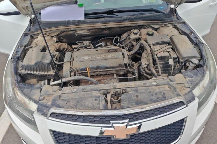 Used Chevrolet Cruze 2012 1.6L SE MT Engine Bay