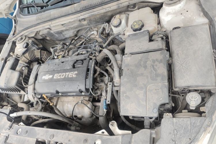 Used Chevrolet Cruze 2012 1.6L SL Grand Edition Manual Transmission Engine Bay