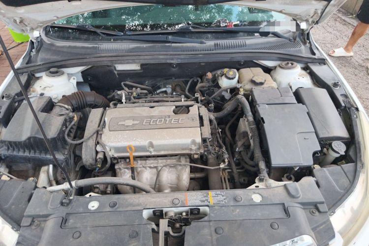 Used Chevrolet Cruze 2012 1.8L SE AT Engine Bay