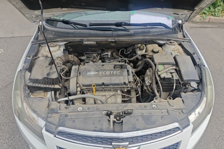 Used Chevrolet Cruze 2012 1.6L SL MT Engine Bay