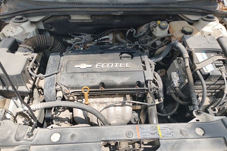 Used Chevrolet Cruze 2012 1.6L SE MT Engine Bay