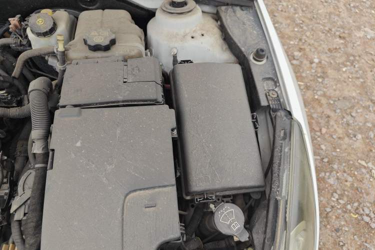 Used Chevrolet Cruze 2012 1.8L SE AT Engine Bay Left
