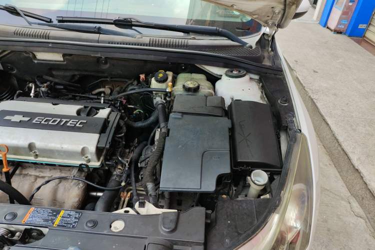 Used Chevrolet Cruze 2012 1.8L SE AT Engine Bay Left