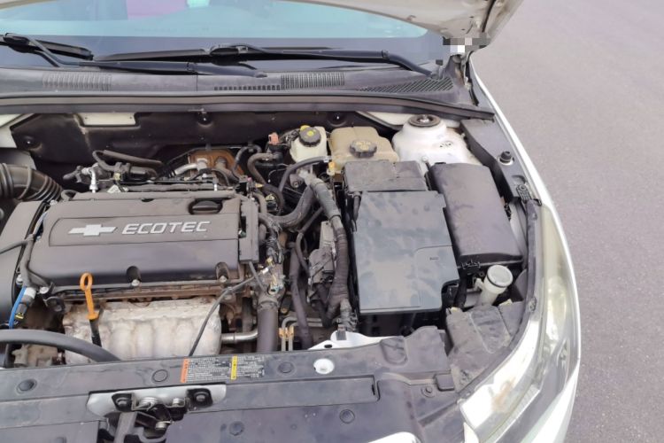 Used Chevrolet Cruze 2012 1.8L SE AT Engine Bay Left