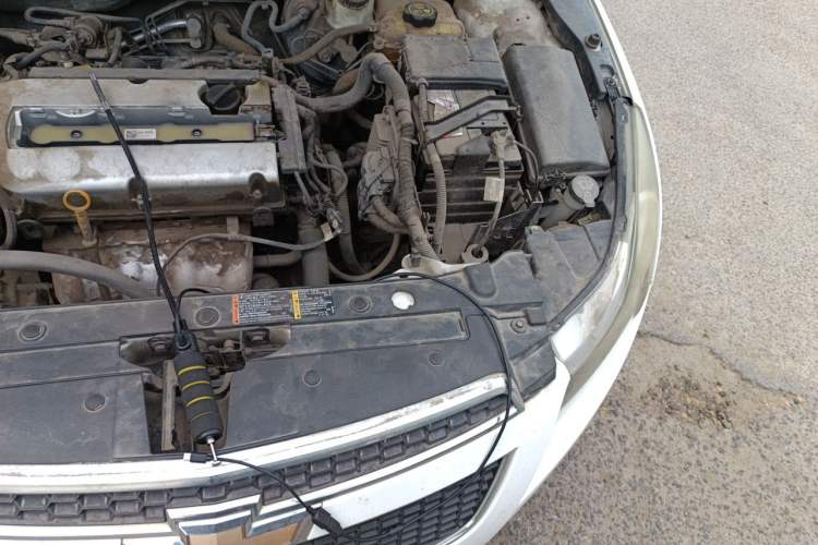 Used Chevrolet Cruze 2012 1.6L SE MT Engine Bay Left
