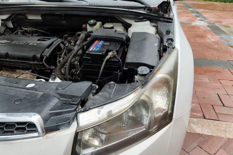 Used Chevrolet Cruze 2012 1.6L SL Grand Edition Automatic Engine Bay Left