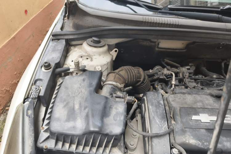 Used Chevrolet Cruze 2012 1.8L SE AT Engine Bay Right