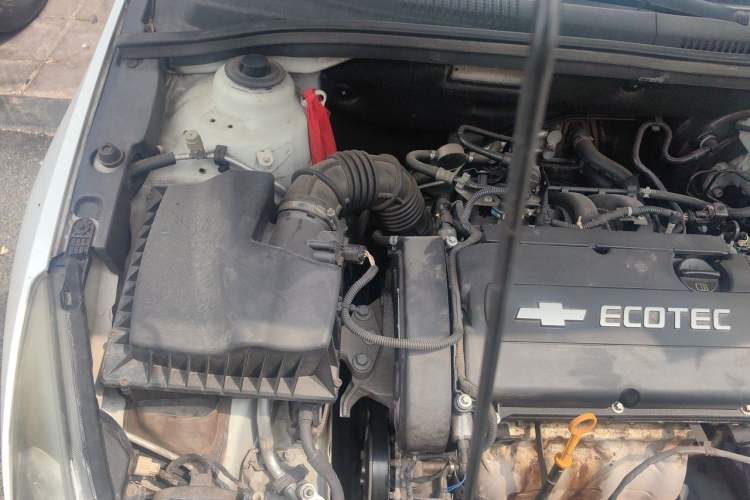 Used Chevrolet Cruze 2012 1.6L SE MT Engine Bay Right