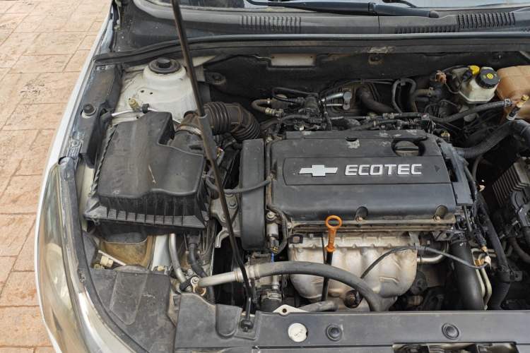 Used Chevrolet Cruze 2012 1.6L SE Automatic Engine Bay Right
