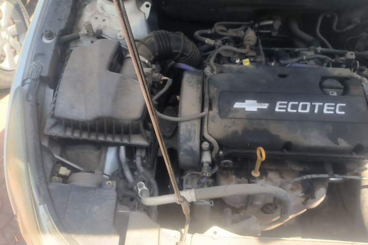Used Chevrolet Cruze 2012 1.6L SE MT Engine Bay Right