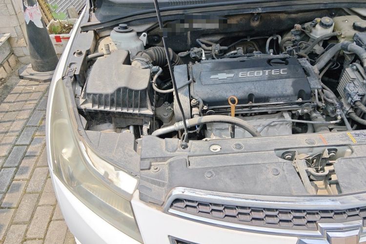 Used Chevrolet Cruze 2012 1.8L SE AT Engine Bay Right