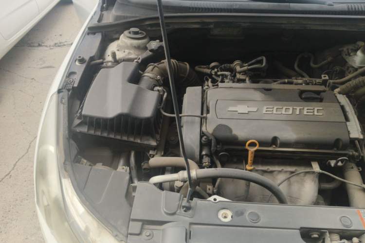 Used Chevrolet Cruze 2012 1.6L SE MT Engine Bay Right