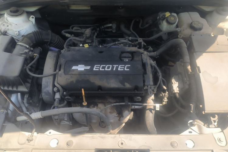 Used Chevrolet Cruze 2012 1.6L SE MT Engine Bay
