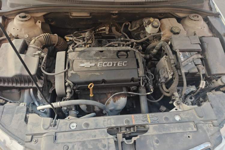 Used Chevrolet Cruze 2012 1.6L SL MT Engine Bay