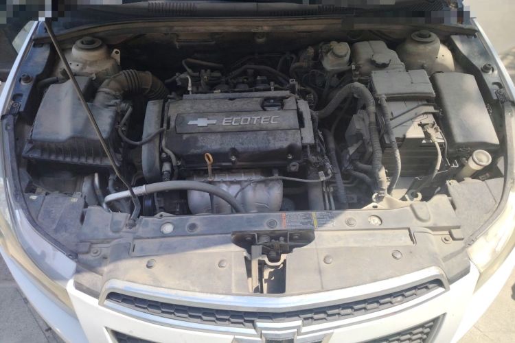 Used Chevrolet Cruze 2012 1.8L SE AT Engine Bay