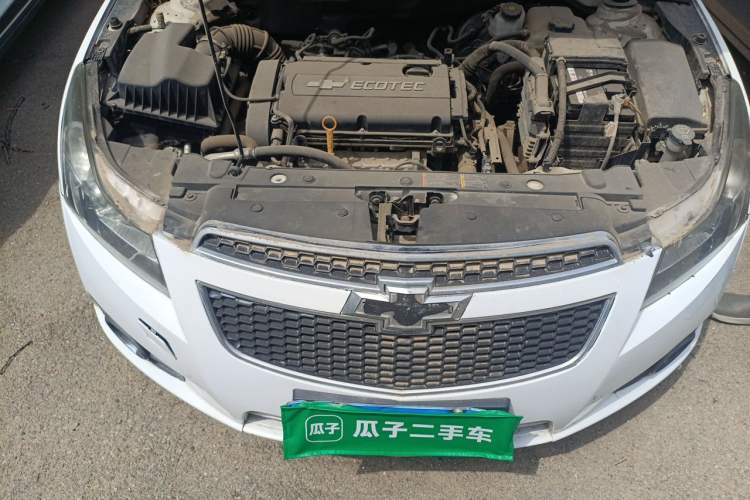 Used Chevrolet Cruze 2012 1.6L SL MT Engine Bay
