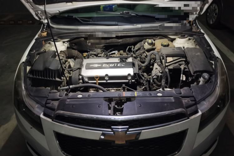 Used Chevrolet Cruze 2012 1.6L SE MT Engine Bay