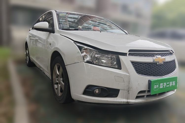 Used Chevrolet Cruze 2012 1.6L SE MT Front Right 45 Deg