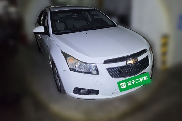 Used Chevrolet Cruze 2012 1.6L SE MT Front Right 45 Deg