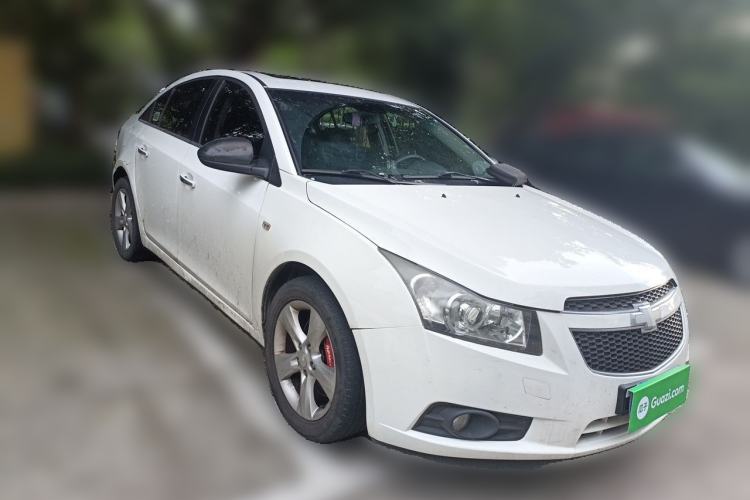 Used Chevrolet Cruze 2012 1.6T SE MT Front Right 45 Deg
