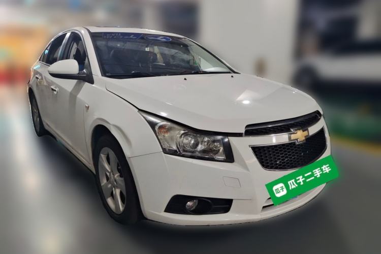Used Chevrolet Cruze 2012 1.6T SE MT Front Right 45 Deg