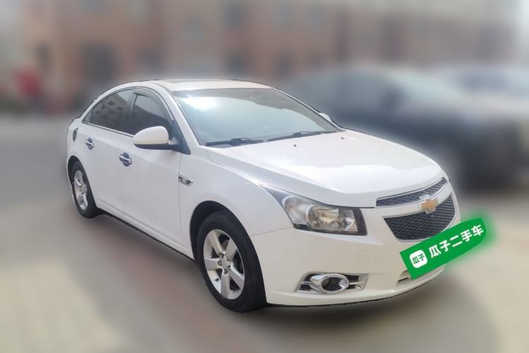 Used Chevrolet Cruze 2012 1.8L SE AT Front Right 45 Deg