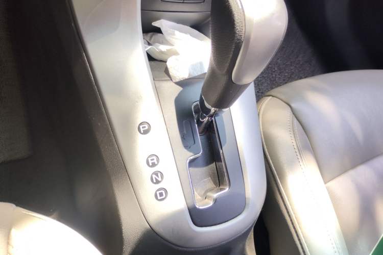 Used Chevrolet Cruze 2012 1.8L SE AT Gear Lever