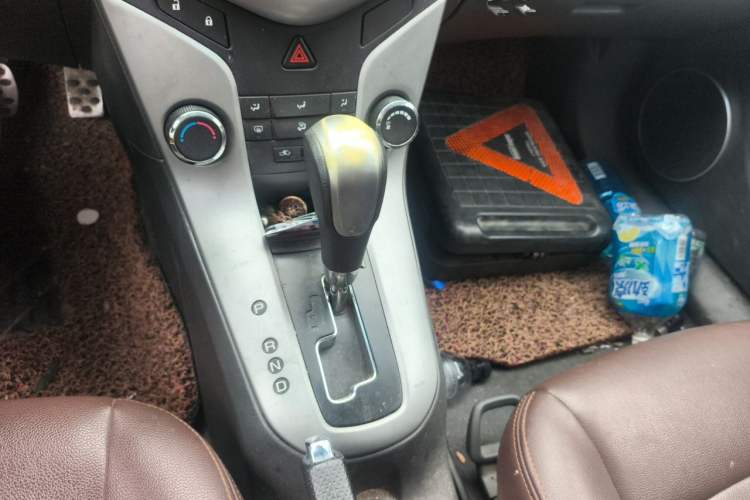 Used Chevrolet Cruze 2012 1.6L SE Automatic Gear Lever