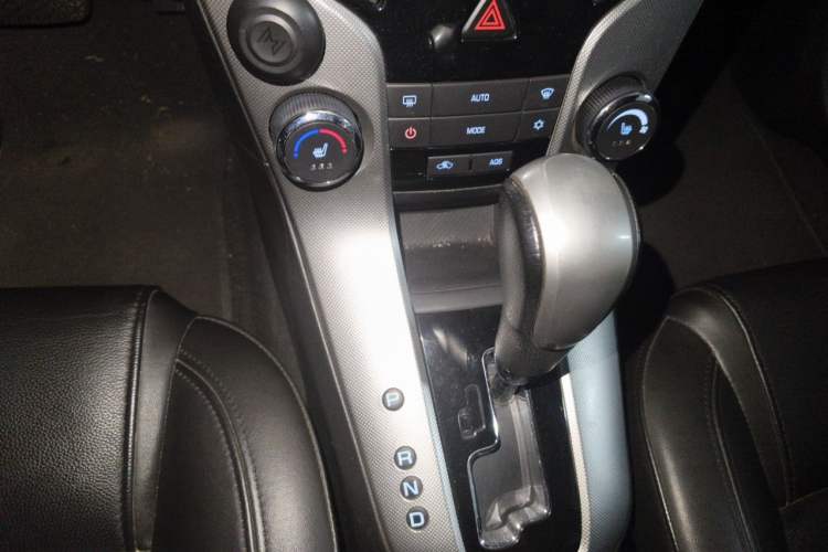 Used Chevrolet Cruze 2012 1.8L SX Automatic Transmission Gear Lever
