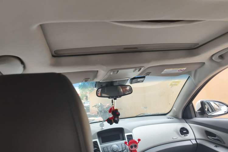 Used Chevrolet Cruze 2012 1.8L SE AT Headliner