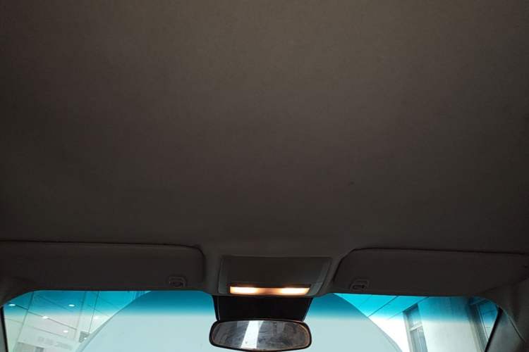 Used Chevrolet Cruze 2012 1.6L SL MT Headliner