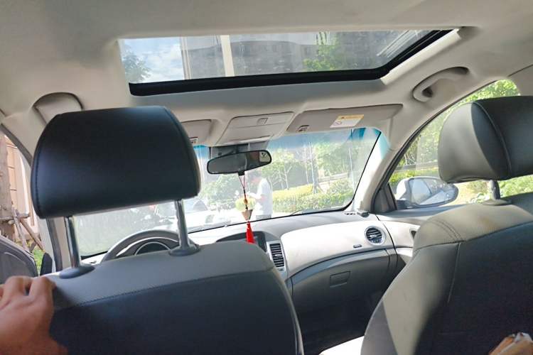 Used Chevrolet Cruze 2012 1.6L SE MT Headliner