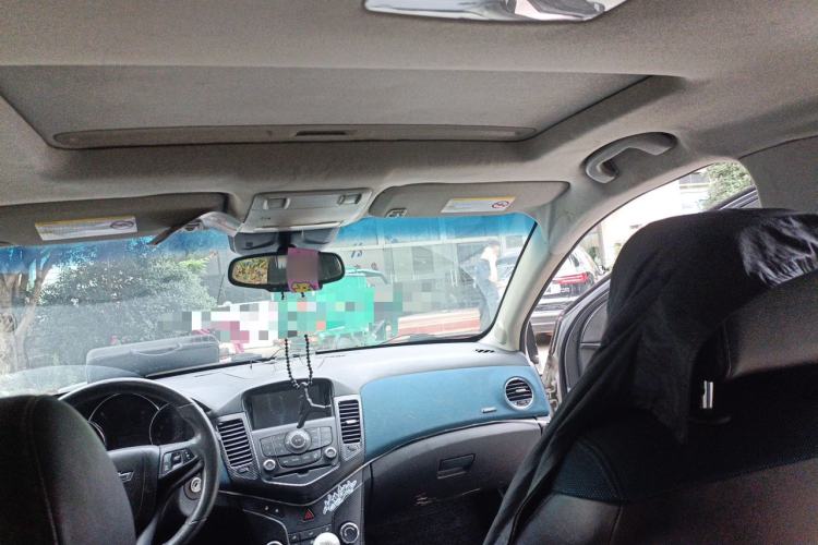 Used Chevrolet Cruze 2012 1.6T SE MT Headliner