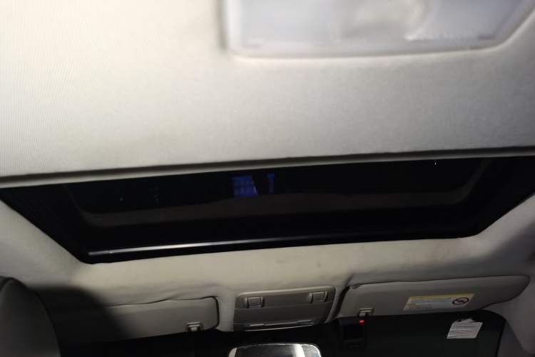 Used Chevrolet Cruze 2012 1.6L SE MT Headliner