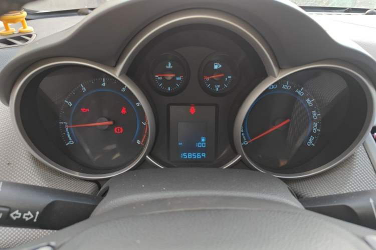 Used Chevrolet Cruze 2012 1.6L SE MT Instrument Cluster