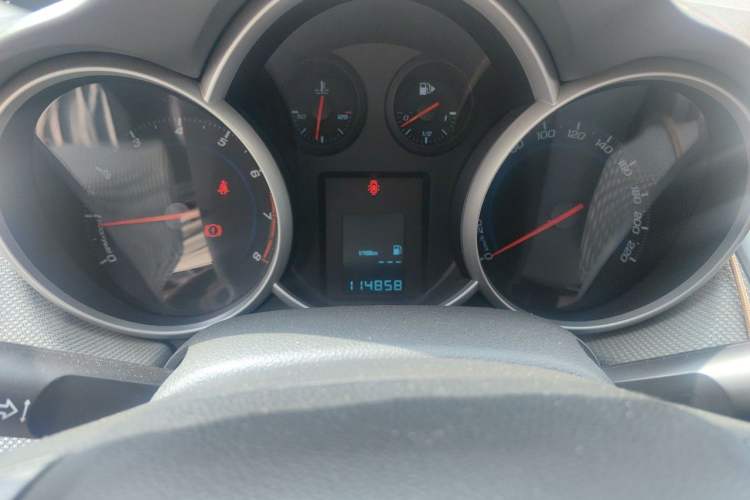 Used Chevrolet Cruze 2012 1.6L SE MT Instrument Cluster