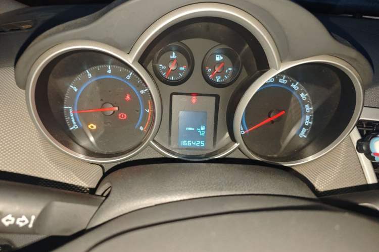 Used Chevrolet Cruze 2012 1.6L SE MT Instrument Cluster