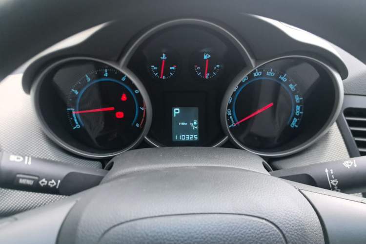 Used Chevrolet Cruze 2012 1.8L SE AT Instrument Cluster