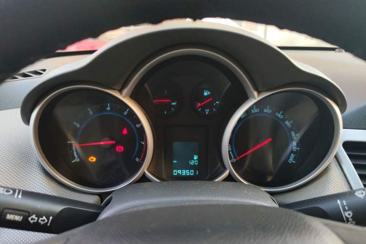 Used Chevrolet Cruze 2012 1.6L SE MT Instrument Cluster