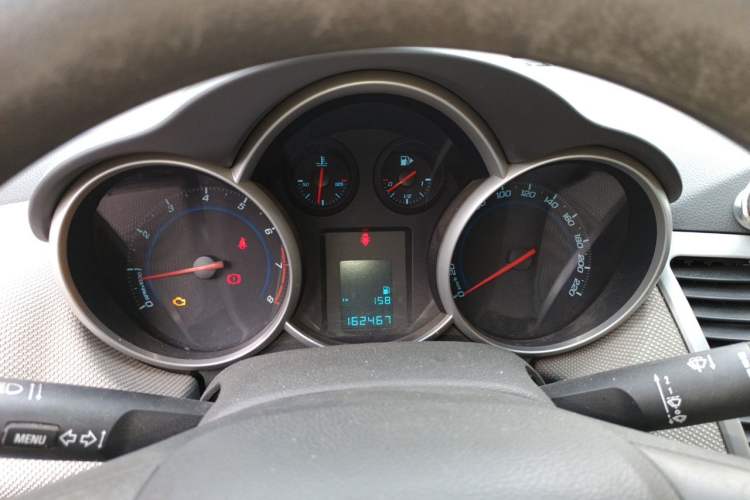 Used Chevrolet Cruze 2012 1.6L SE MT Instrument Cluster