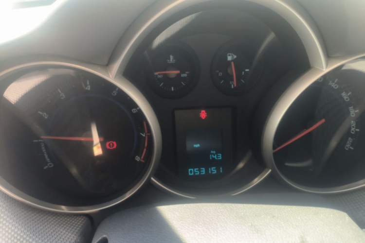 Used Chevrolet Cruze 2012 1.6L SE MT Instrument Cluster