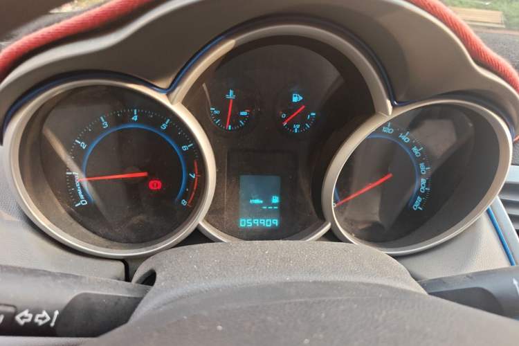 Used Chevrolet Cruze 2012 1.6L SL MT Instrument Cluster