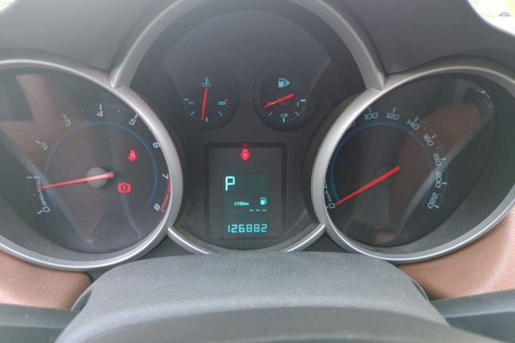Used Chevrolet Cruze 2012 1.8L SE AT Instrument Cluster