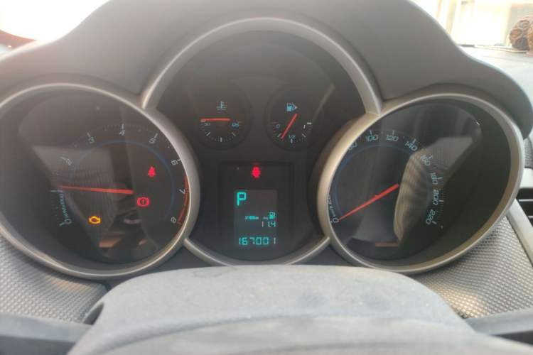 Used Chevrolet Cruze 2012 1.8L SE AT Instrument Cluster
