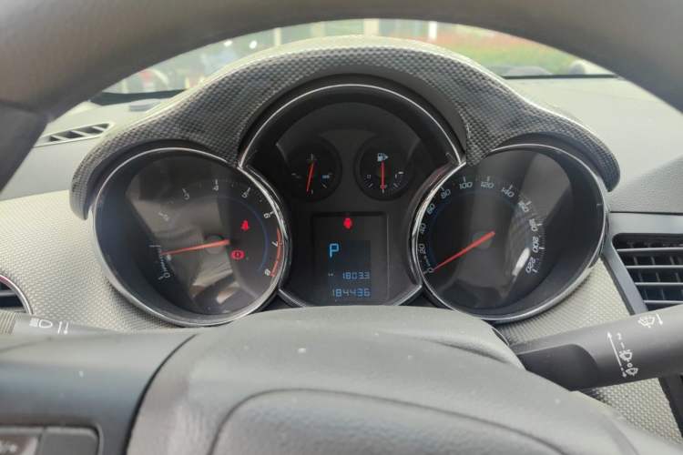 Used Chevrolet Cruze 2012 1.8L SE AT Instrument Cluster