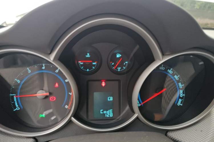 Used Chevrolet Cruze 2012 1.6L SE MT Instrument Cluster