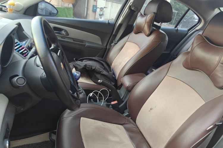 Used Chevrolet Cruze 2012 1.6L SE MT Left Front Seat