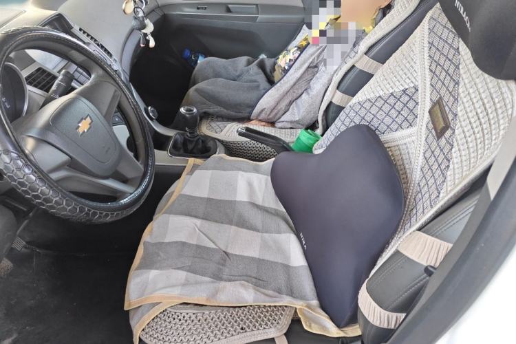 Used Chevrolet Cruze 2012 1.6L SL MT Left Front Seat